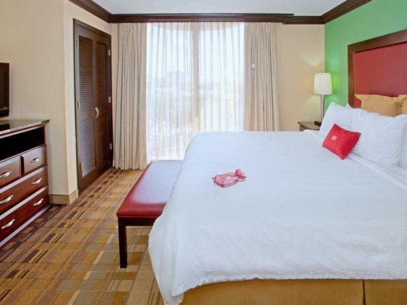 Crowne Plaza Suites Houston - Near Sugar Land Room photo